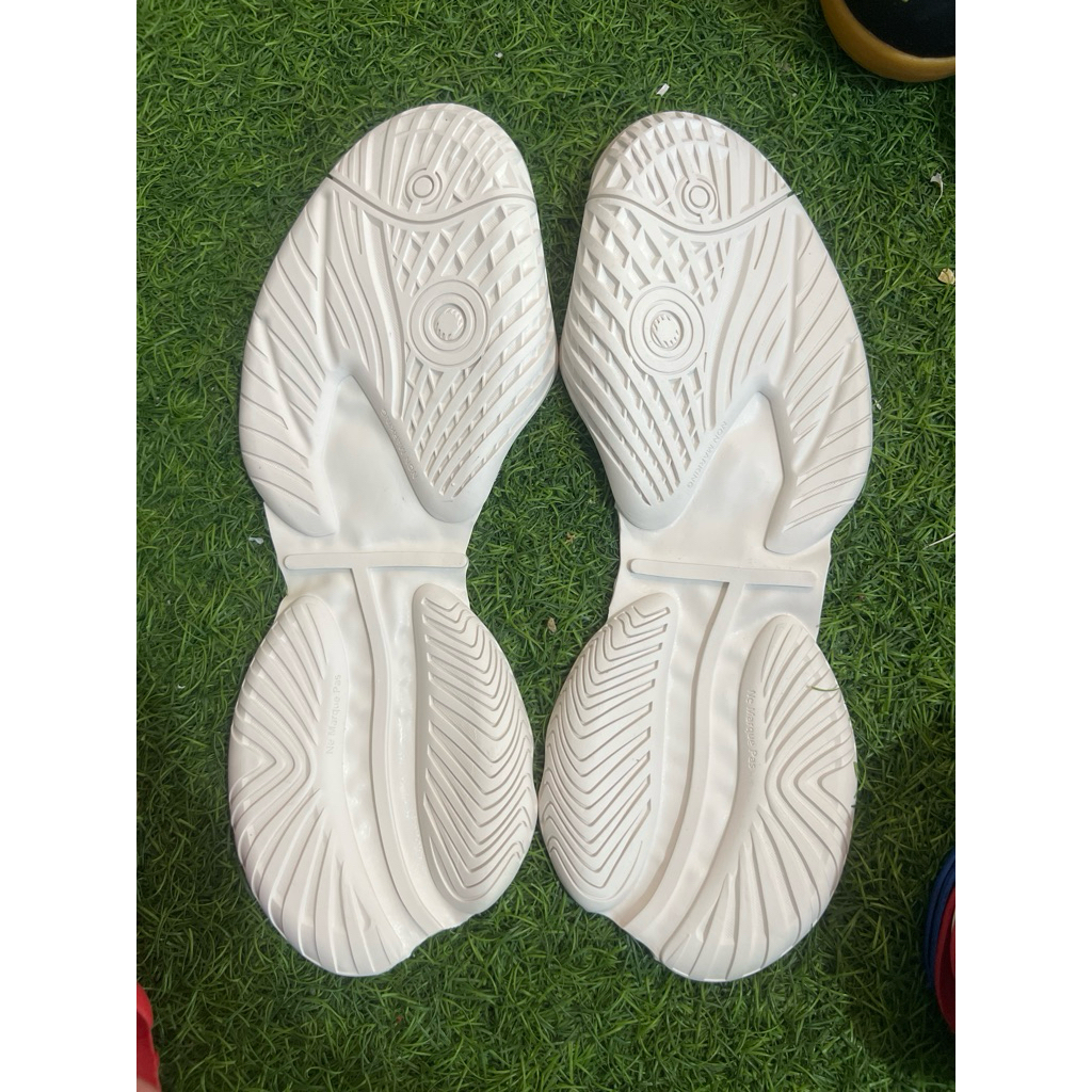 Đế giày asics FF3