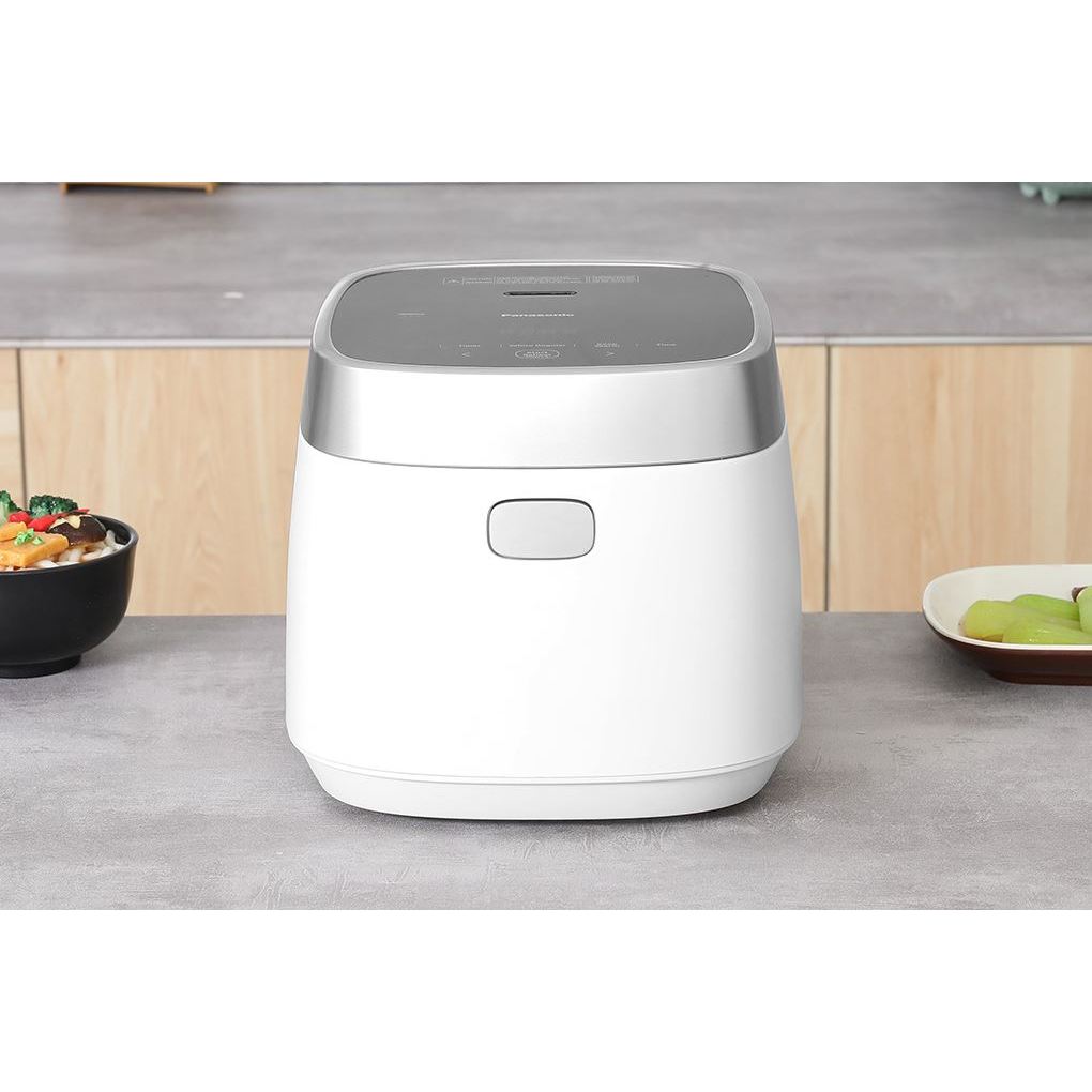 Nồi cơm cao tần Panasonic 1.5 lít SR-HNS151WRA, Lòng nồi inox