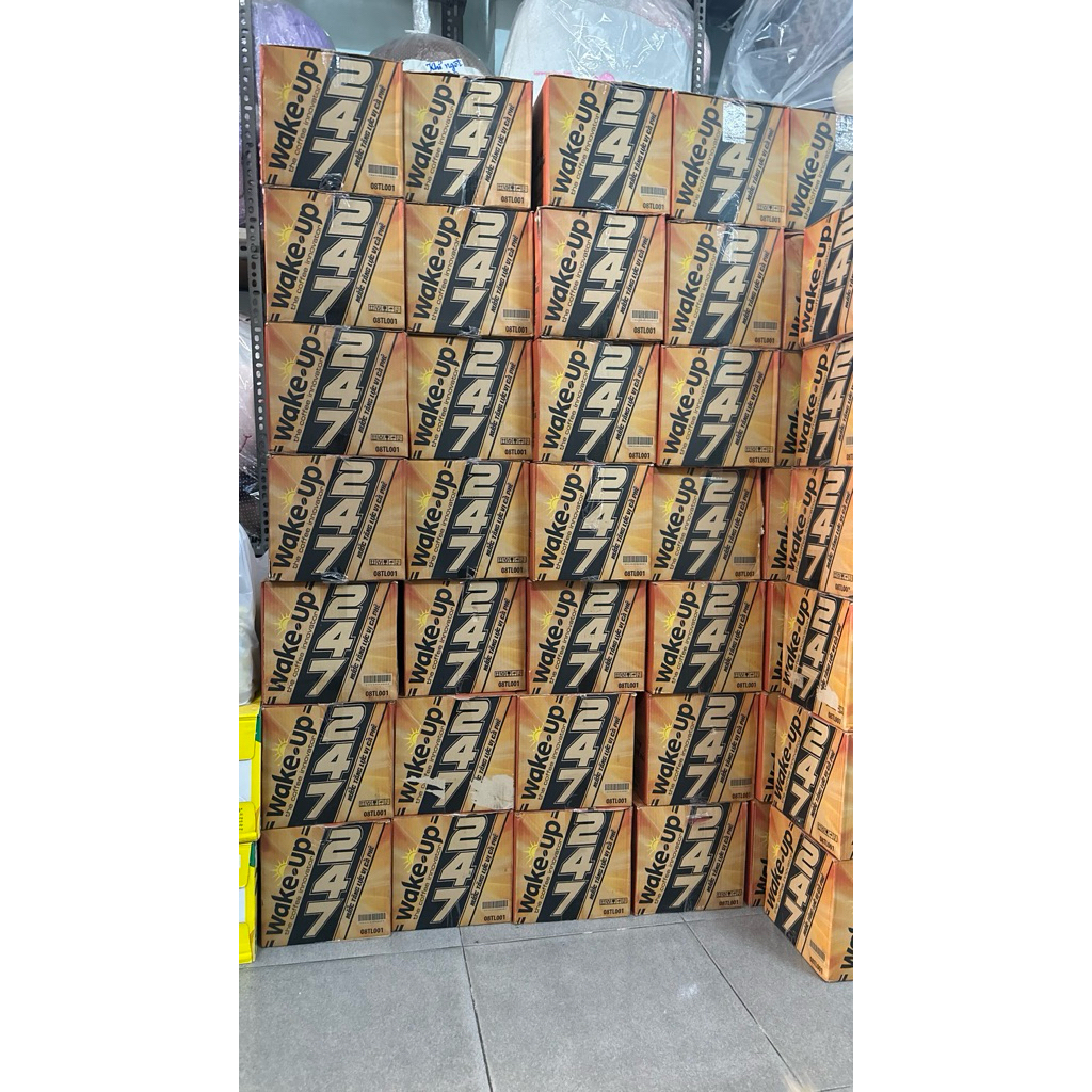 Thùng nước tăng lực vị cà phê Wake up 247