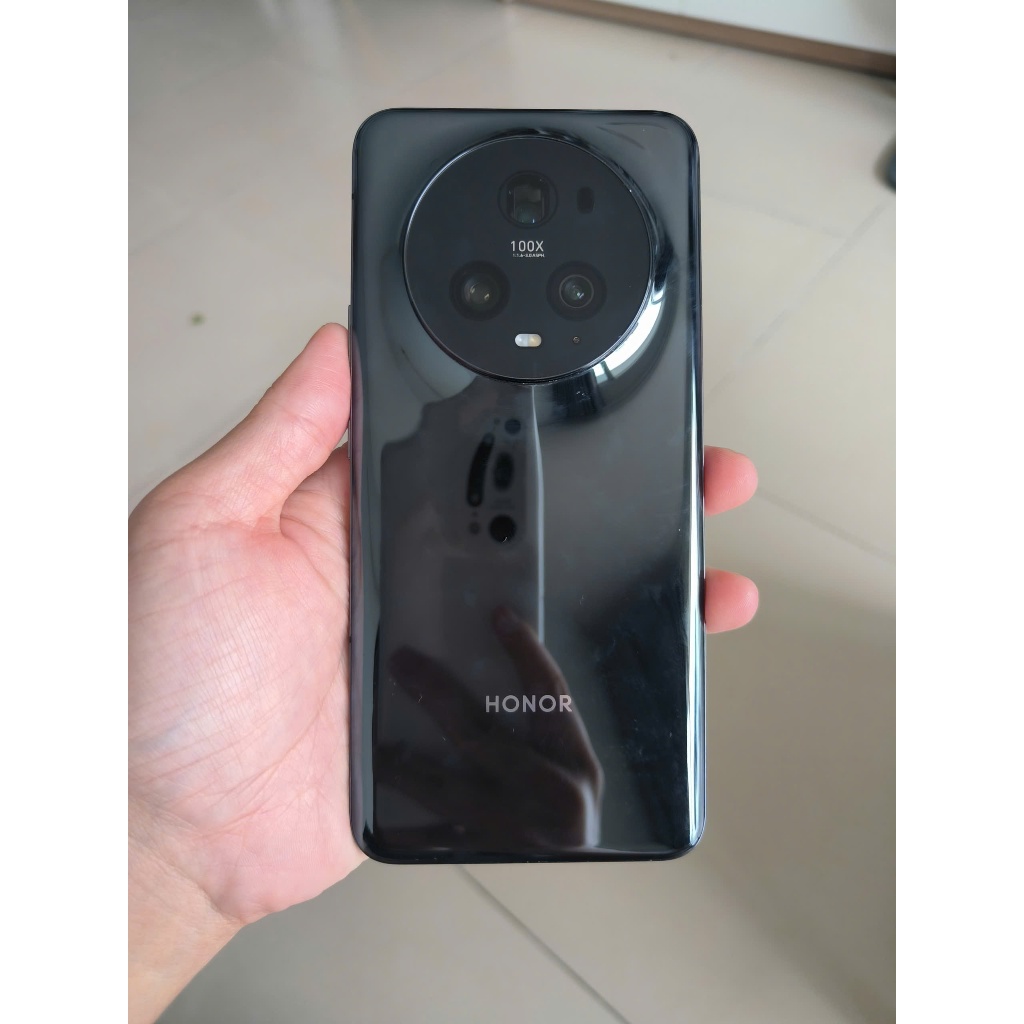 Honor Magic 5 Pro - Snapdragon 8 Gen 2, Camera 100X