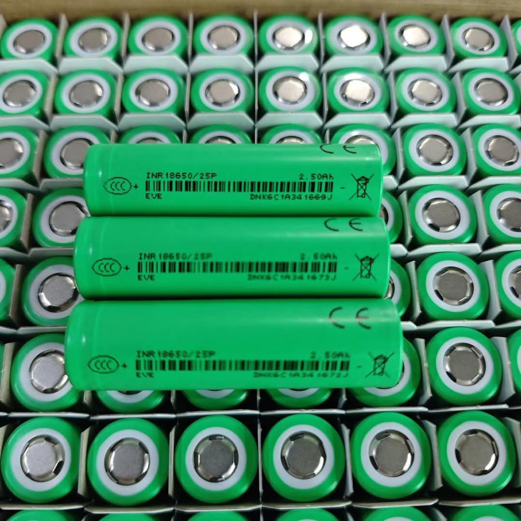 EVE 18650 25p Dl 2500mah mới 100%