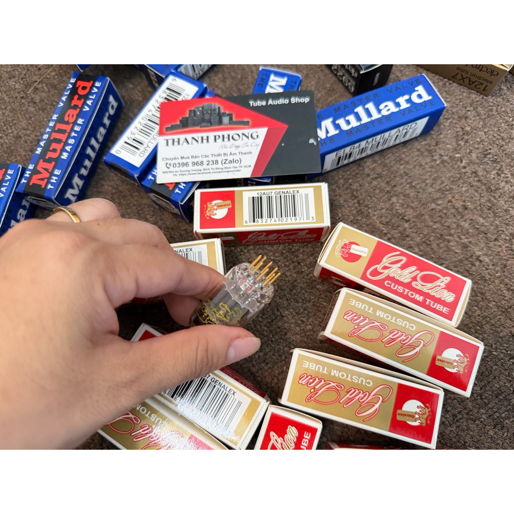 Bóng pre 12au7/ecc82 Gold lion mới nguyên hôp