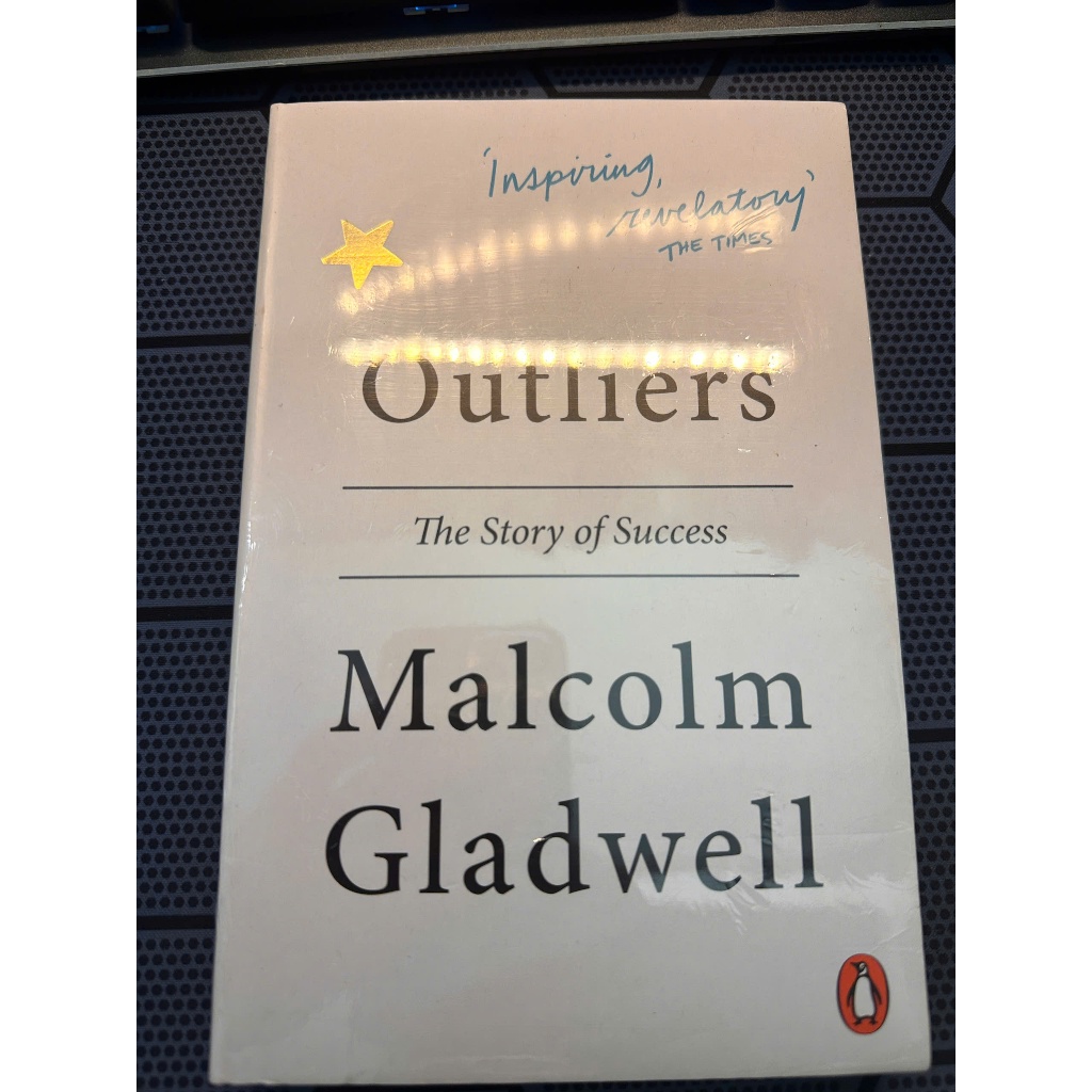 Sách Ngoại văn: Outliers - The Story of Success