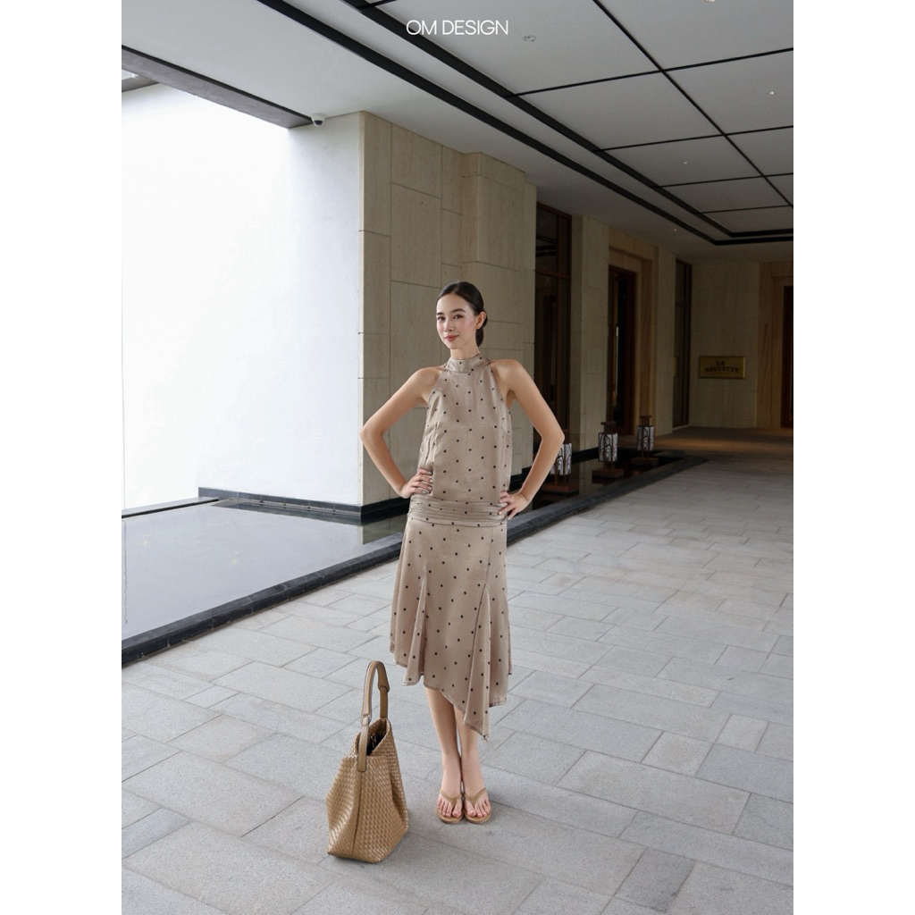 Áo cổ yếm chấm bi gập gấu - Aveline Top(+% phí sàn) - By OM Design