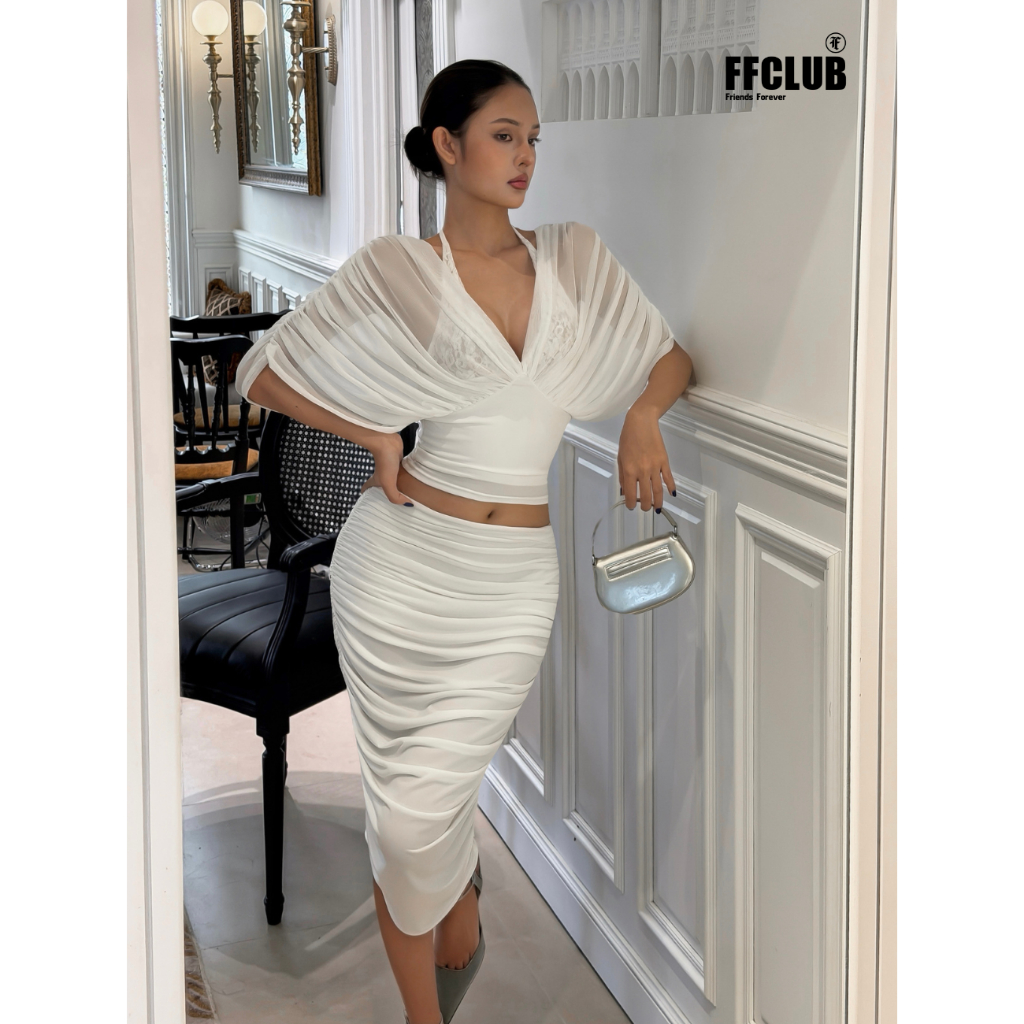 FFCLUB Áo lưới Cổ V Tay Dơi cách điệu Kèm Chân váy ôm form Lửng PEARL