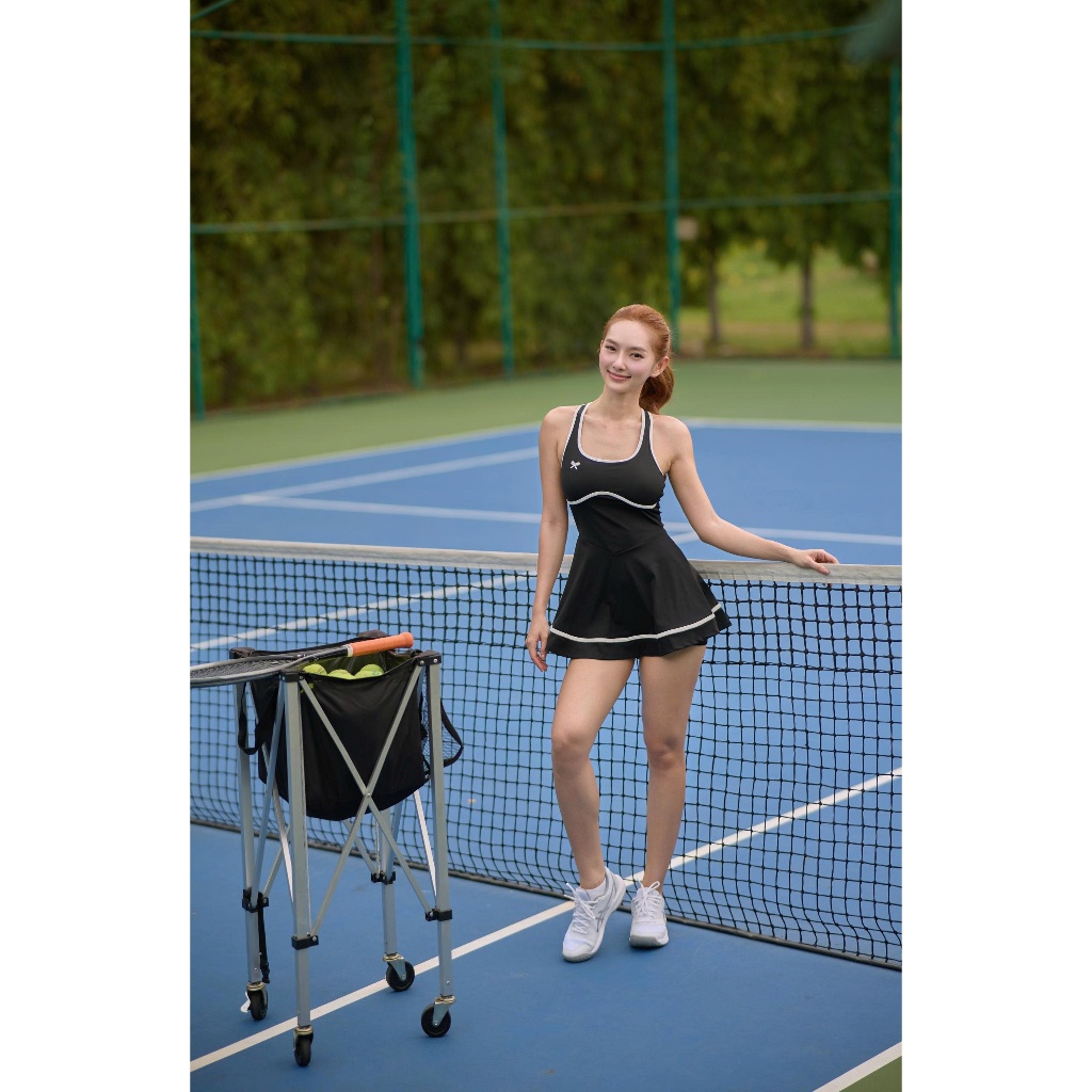 Set váy Judy màu đen kèm quần bảo hộ Ribbon Fit