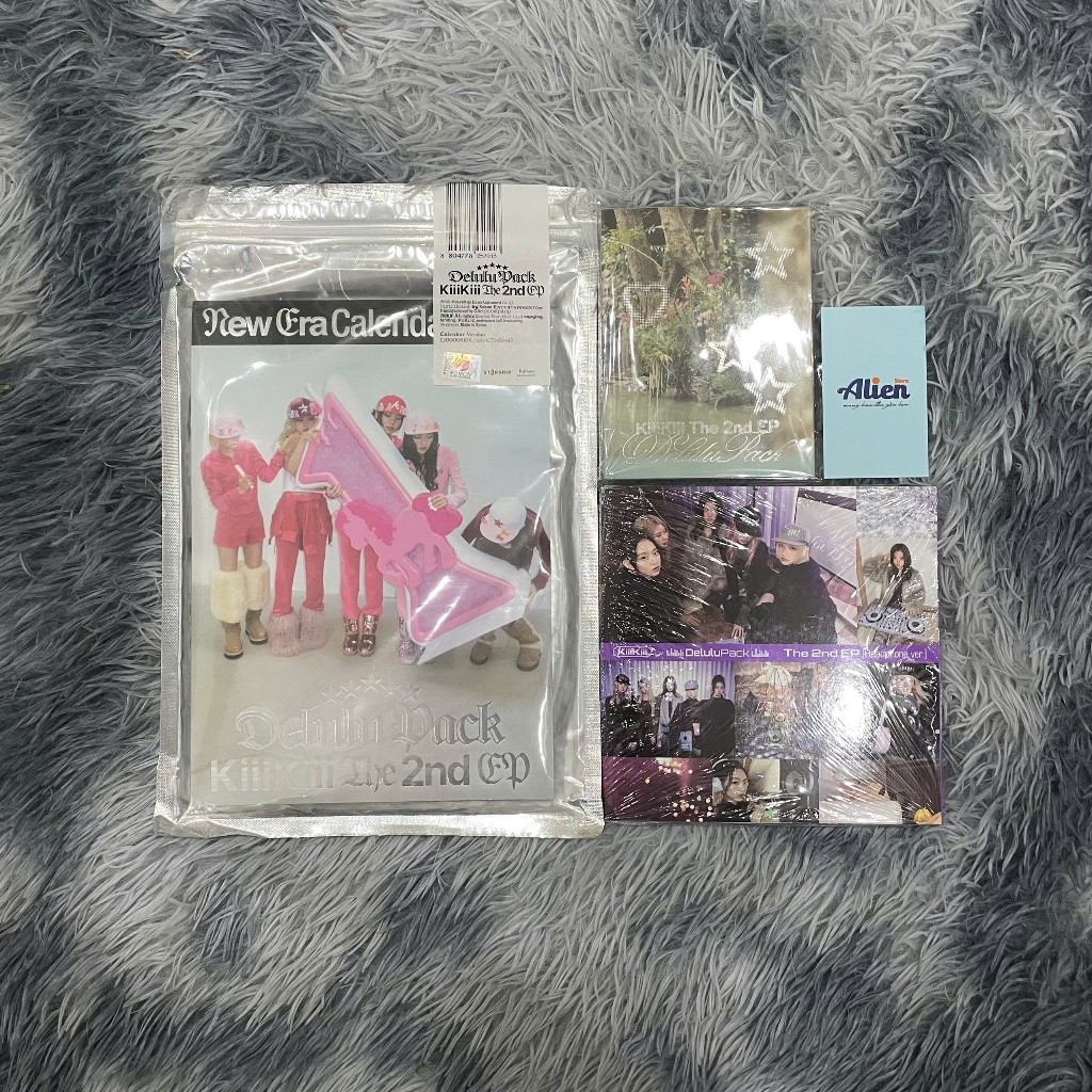 [𝗖𝗼́ 𝘀𝗮̆̃𝗻] 𝗞𝗜𝗜𝗜𝗞𝗜𝗜𝗜 𝗮𝗹𝗯𝘂𝗺 - "𝗗𝗲𝗹𝘂𝗹𝘂 𝗣𝗮𝗰𝗸 & 𝗨𝗻𝗰𝘂𝘁 𝗚𝗲𝗺"