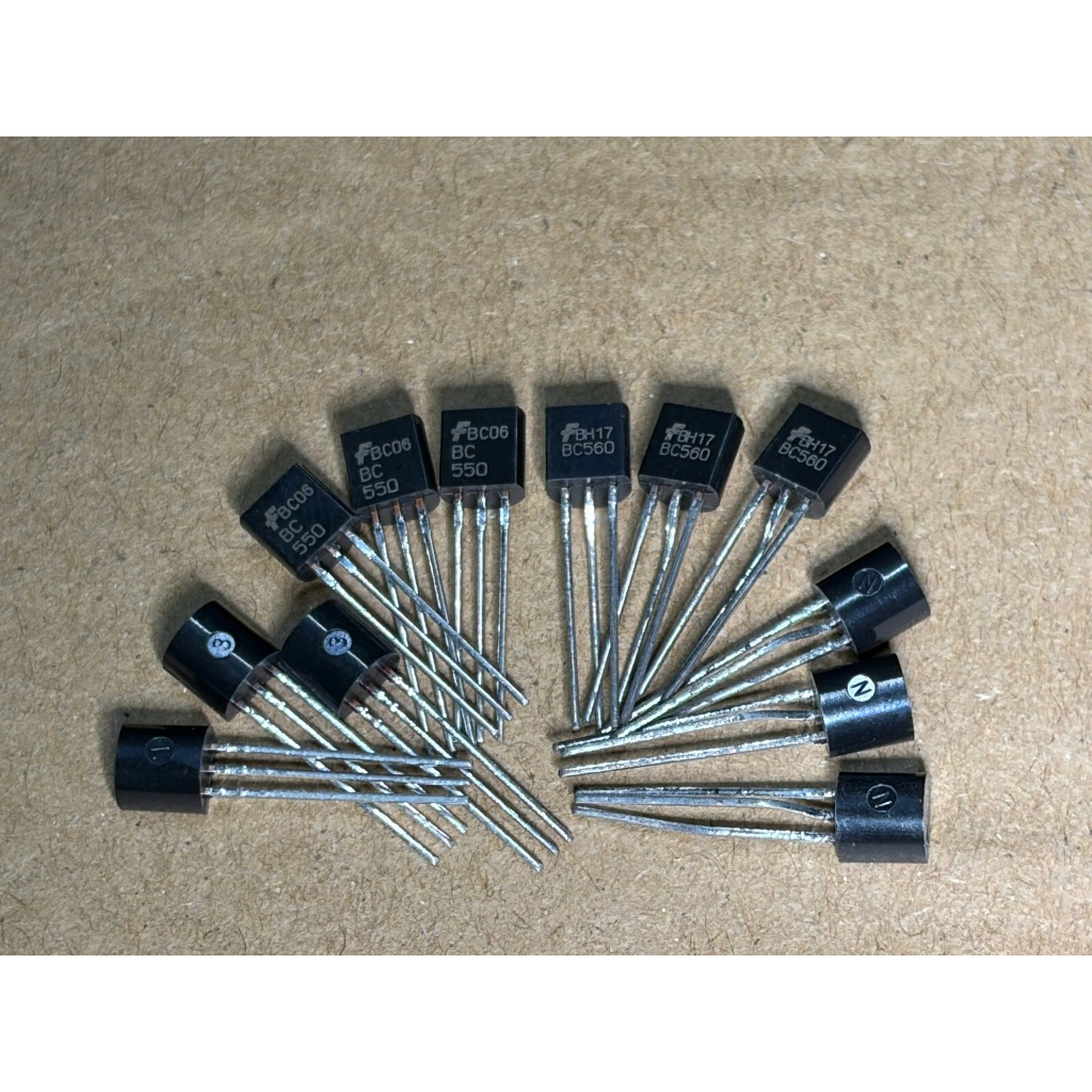 BC550 BC560 Transistor Fairchild NPN PNP Độ nhiễu thấp TO-92 Transistor
