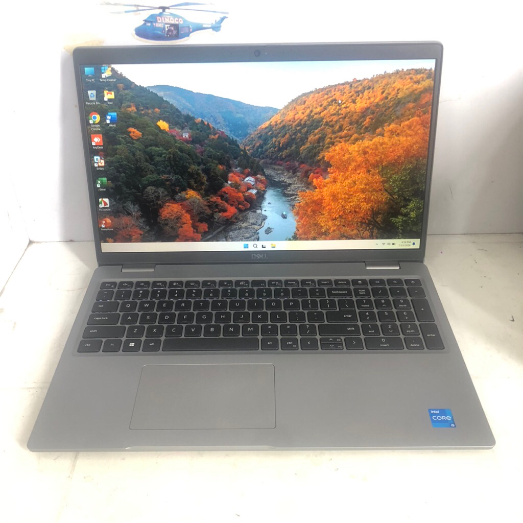 Máy Laptop Dell Latitude 5520 Intel Core i5-1145G7, 8GB RAM, 256GB SSD, VGA Intel UHD Graphics, 15.6