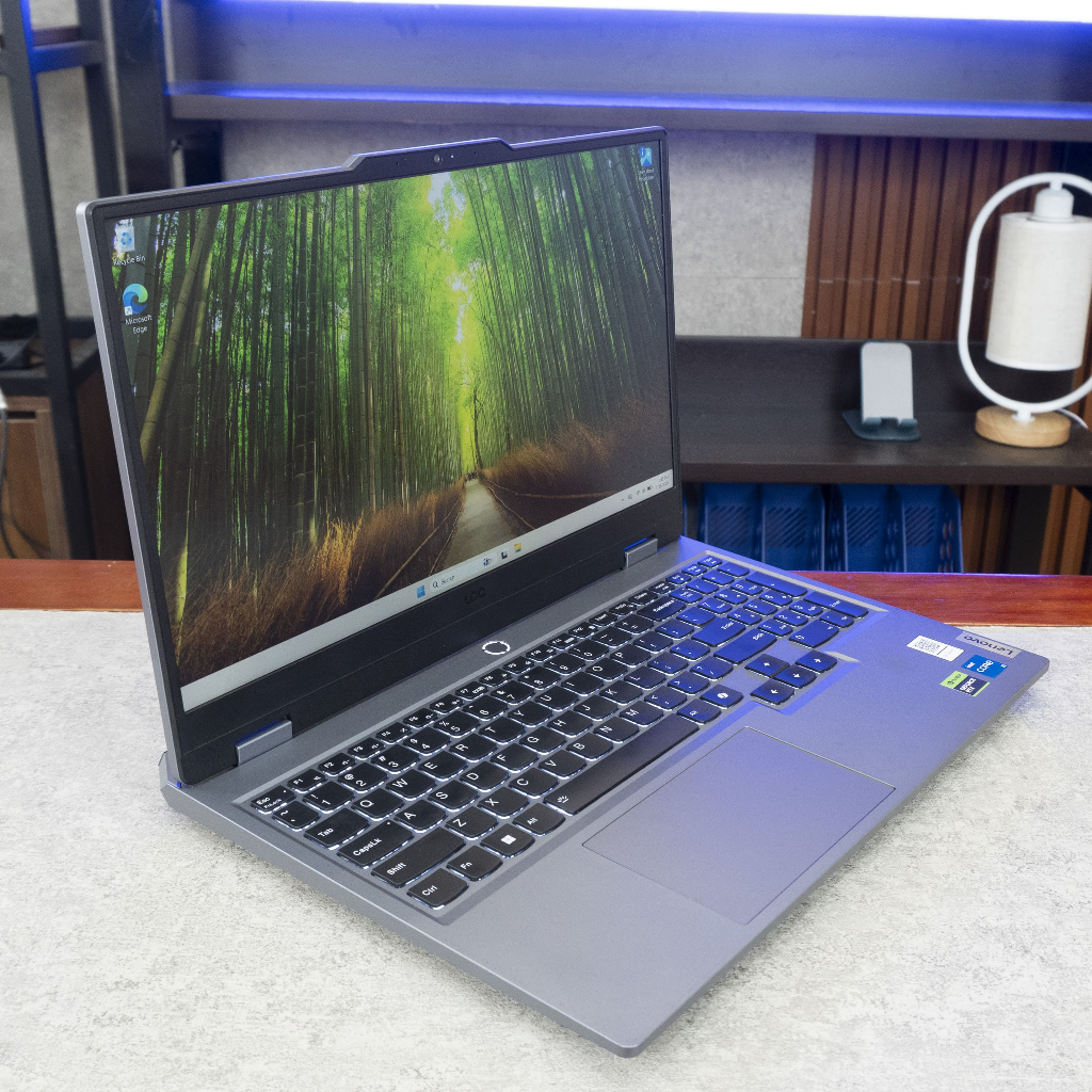 Lenovo LOQ 15IAX9 i5 12450HX/16GB/512GB/6GB RTX3050/15.6"F/144Hz/Win11/(83GS000JVN)/Xám