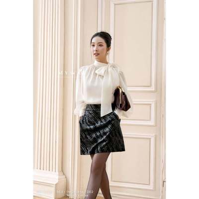 Chân Váy Nhung Nữ Dáng A Ngắn  Noir Elegance  MY WAY Sang Chảnh Cao Cấp 1MCA2814