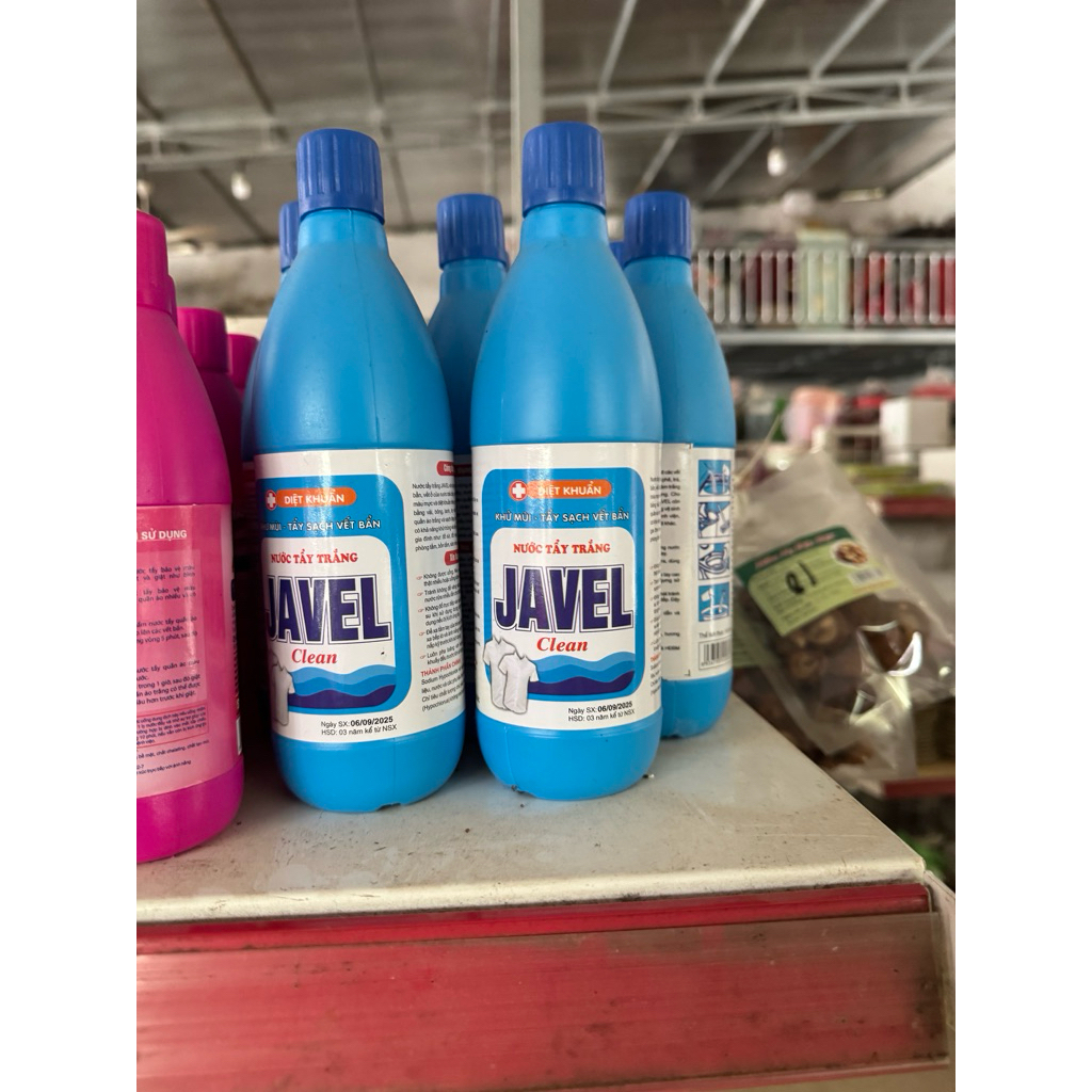 Nước tẩy trắng quần áo Javel