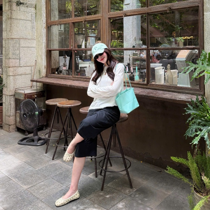 (TẶNG ÁO QUÂY) Set áo thun giấy mỏng tay dài oversized rộng phủ mông A187.02 Daily Top | BigBuy360 - bigbuy360.vn