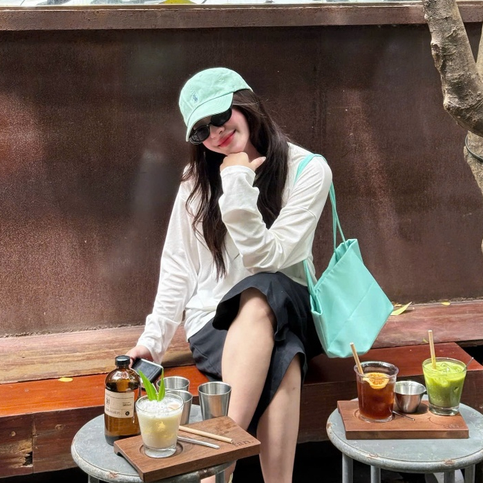 (TẶNG ÁO QUÂY) Set áo thun giấy mỏng tay dài oversized rộng phủ mông A187.02 Daily Top | BigBuy360 - bigbuy360.vn