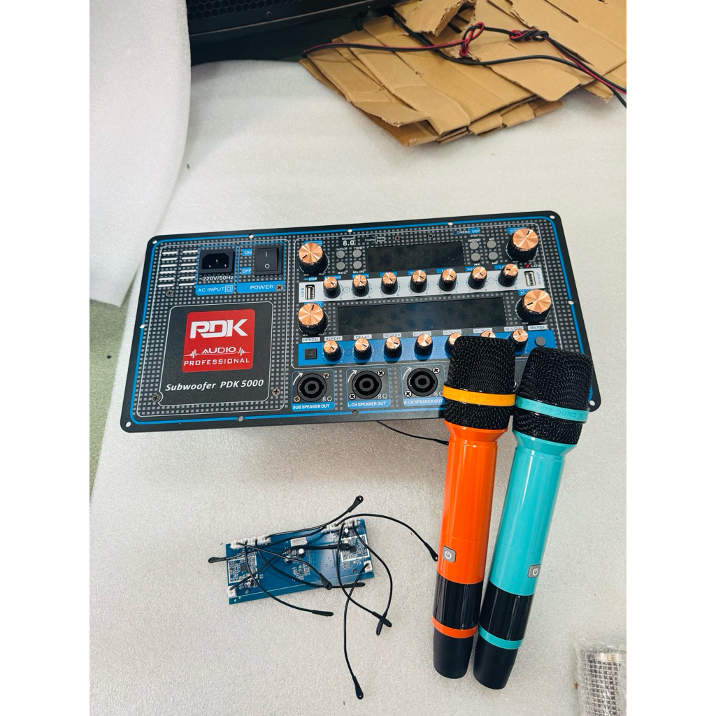 Combo mạch loa kéo PDK5000 và micro PDK ( mạch thu sóng 10 râu )