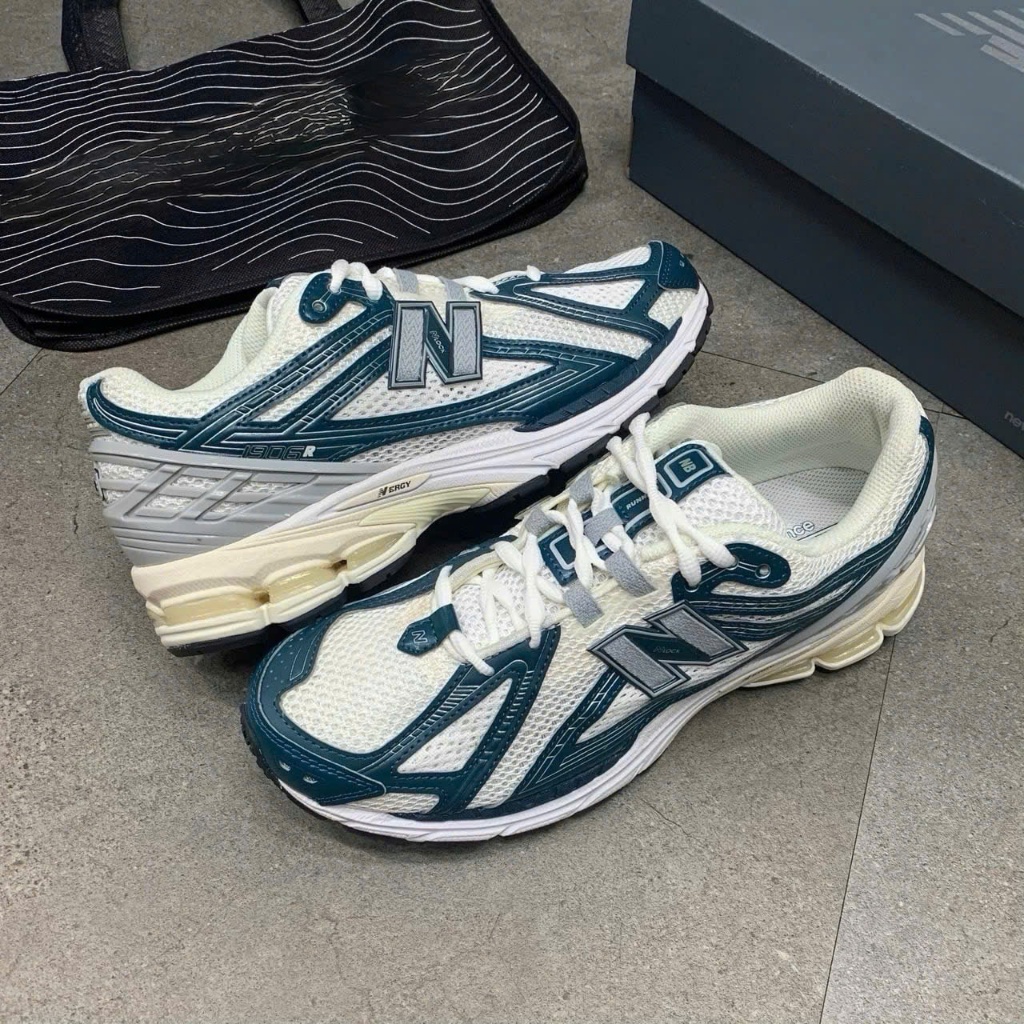 Giày Thể Thao New Balance 1906r White Navy Silver - M1906RFA
