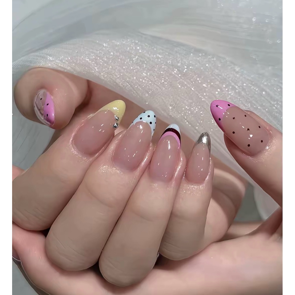 Nailbox French Pastel Chấm Bi | Candy French