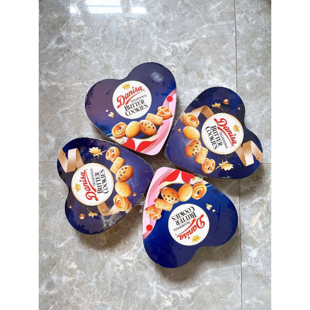 (Date 11/2026) Combo 4 hộp x 132g Bánh quy bơ Danisa hộp trái tim