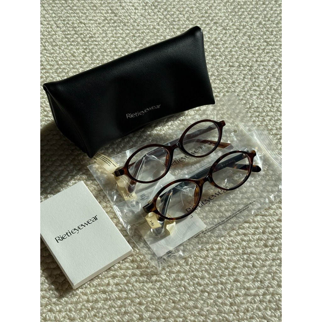 Kính Rieti Erica local brand Hàn chống ánh sáng xanh có bill