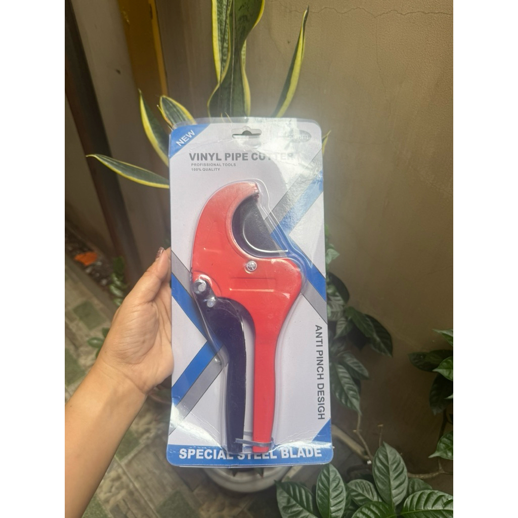 kéo cắt ống nước phi 63mm Thích hợp cắt ống nhựa PVC, PPR, PE Cắt ống lên đến 63mm Chất liệu thép Sk
