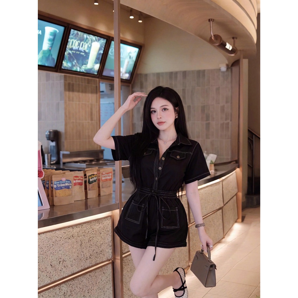 Set bộ jumpsuit nữ Yumi vải kaki dày dặn, Bộ đồ nữ tay lỡ cổ sơ mi viền chỉ nổi chun eo kèm nơ điệu đà thời trang HEBE | BigBuy360 - bigbuy360.vn