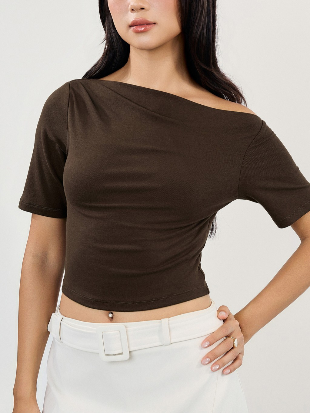 Áo tay lỡ trễ vai THE C.I.U, áo thun kiểu ôm body tôn dáng - Vegan Top - MN13 | BigBuy360 - bigbuy360.vn