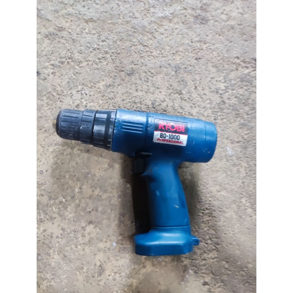 Thân Máy khoan PIN, RYOBI  BD-1000,   7.2v,nhỏ gọn nhẹ tiện lợi, sản phẩm là  thân máy ko  gồm vỏ PI