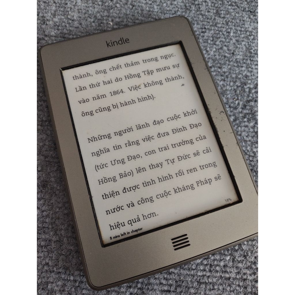 Máy đọc sách Amazon Kindle Touch (thế hệ thứ 4)