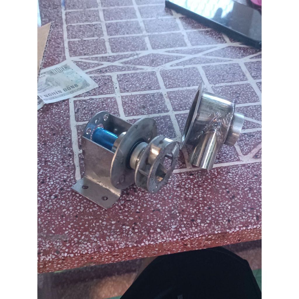 (chỉ đầu bơm) đầu bơm inox 304 cốt 5mm gắn vừa với động cơ 775,895
