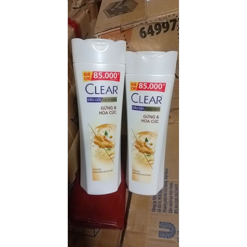 Đầu gội Clear gừng và hoa cúc 340g