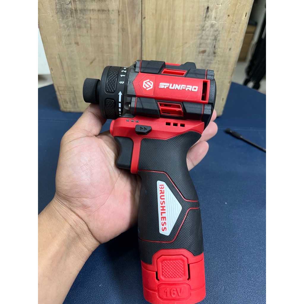 Máy vít trượt SFUNPRO S16 M50B Tặng kèm Pin 16V