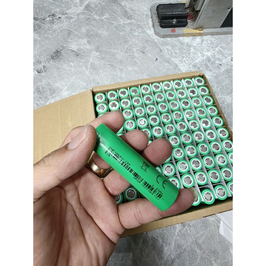 cell pin 18650 eve 25p 2500 xả 30A chính hãng mới 100% nt 13 14