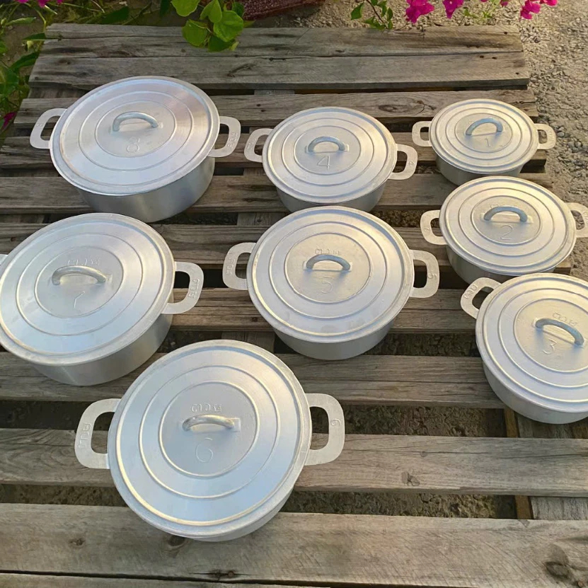 Nồi Gang Thái Lan Đúc Nguyên Khối Thái  Đủ Size Từ 20cm - 31cm Kho Cá Nấu Cơm Bếp củi Siêu Ngon