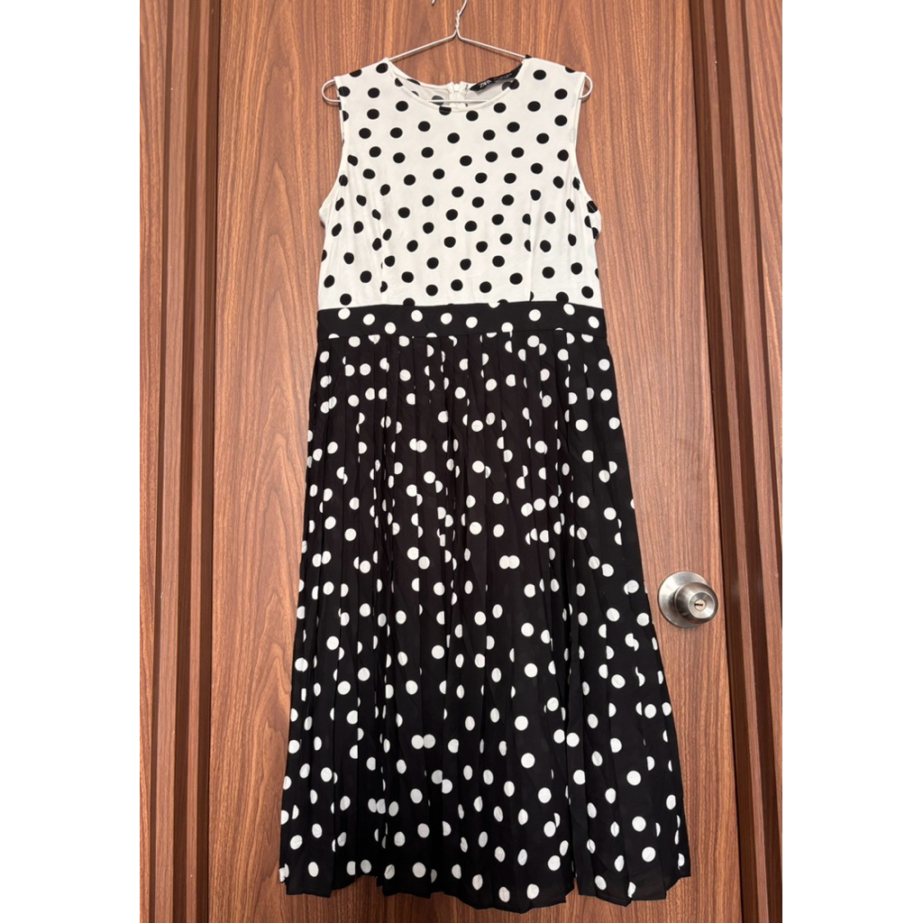 Đầm chấm bi 2hand Zara size L