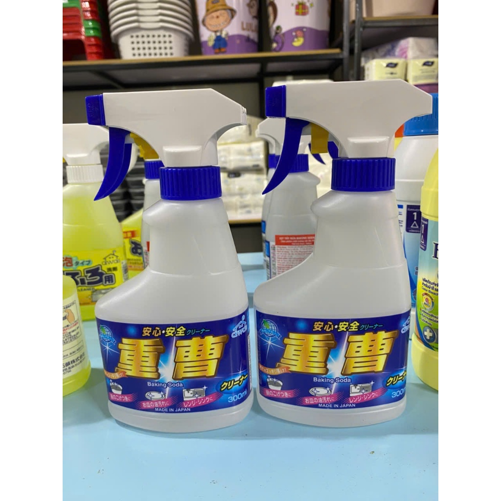 Xịt tẩy rửa baking soda 300ml nội địa nhật, Chai xịt tẩy rửa đa năng Baking Soda Rocket