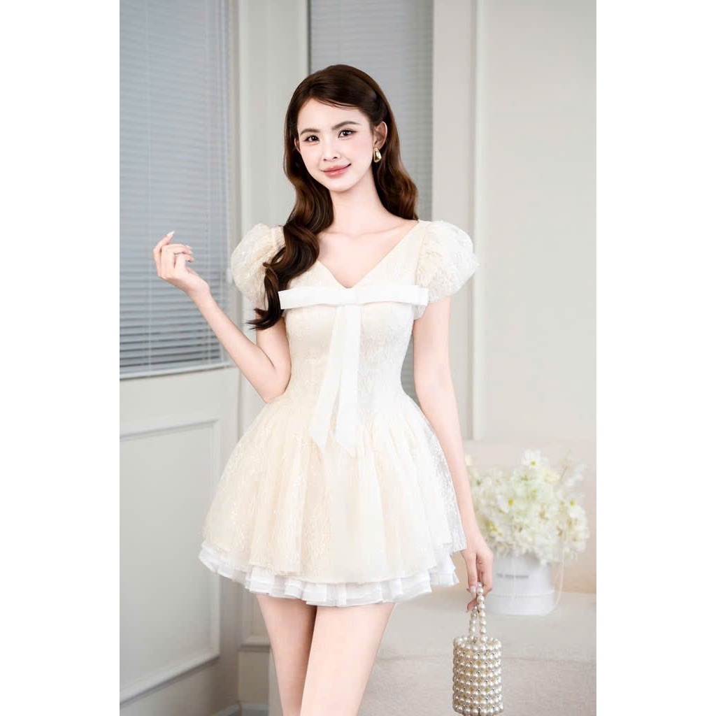 Đầm Ren Hoa Tay Phồng Phối Nơ Trắng Dáng Ngắn - D1710
