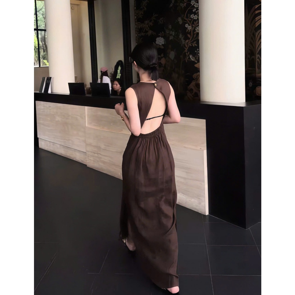 𝗦𝗮𝗻𝘀𝗮𝗻 𝗗𝗿𝗲𝘀𝘀 - Đầm Linen hở lưng xẻ tà