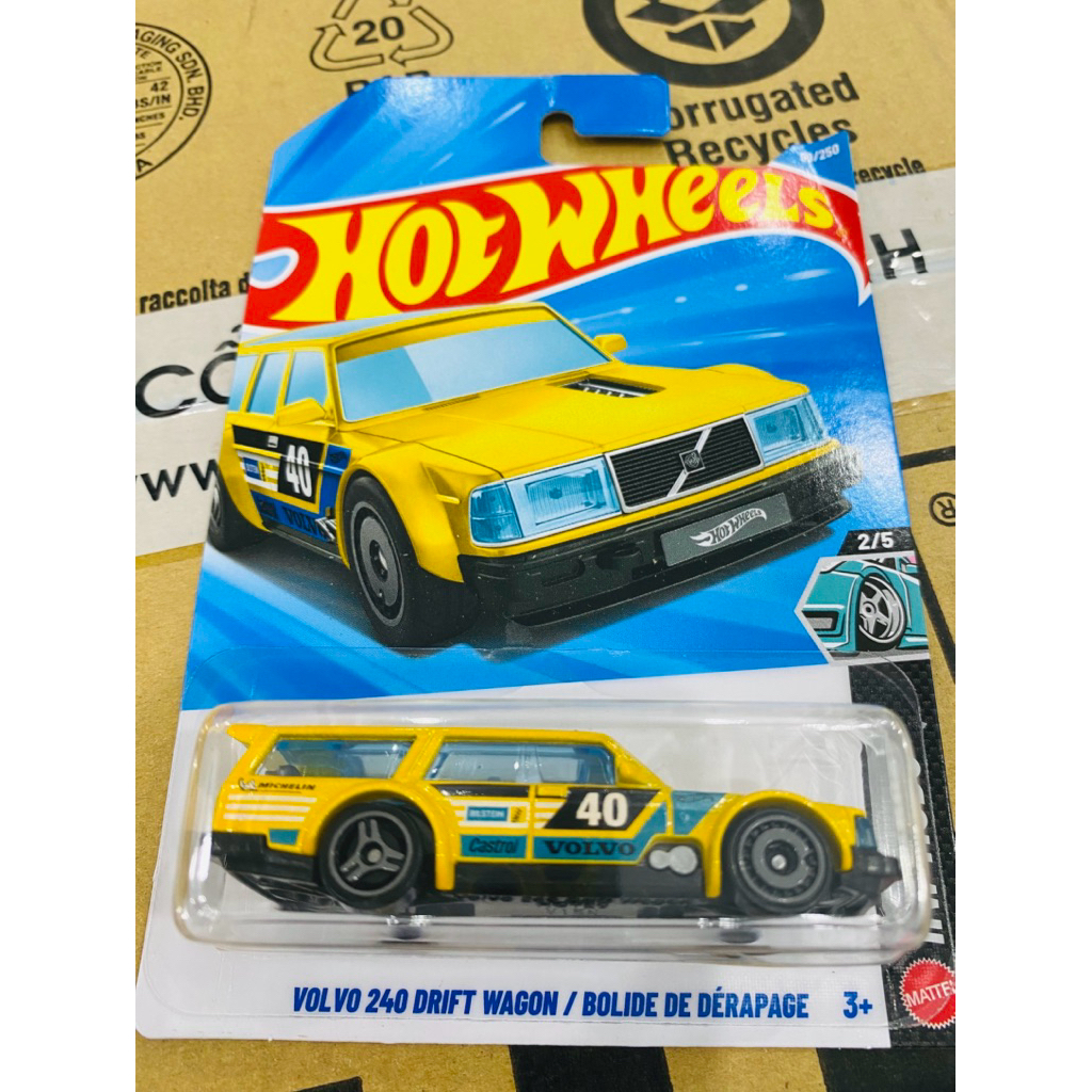 Hot Wheels Volvo 240 Drift Wagon – HW Modified 69/250 (2/5)