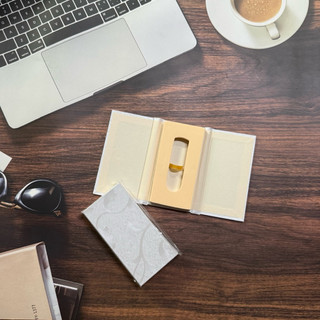 Hộp đựng USB