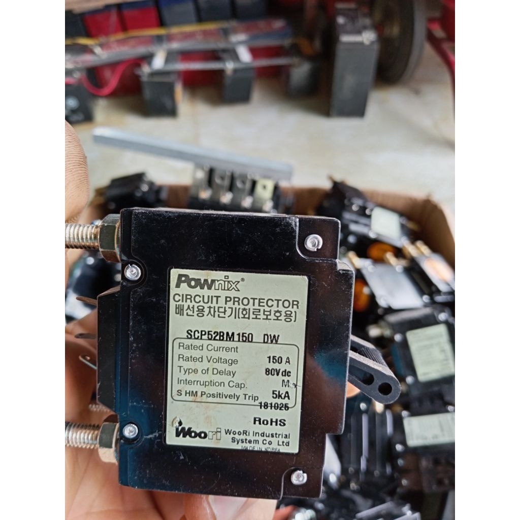 átomat đôi Dc 150a chính hãng