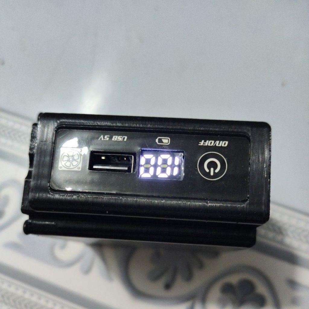 Pin áo quạt điều hòa 30000mah.