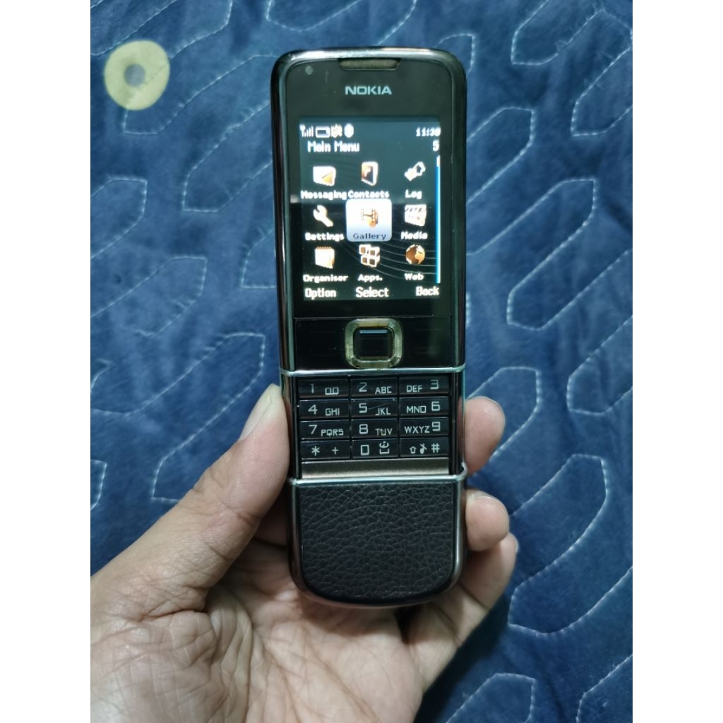 Điện thoại 8800 như ảnh