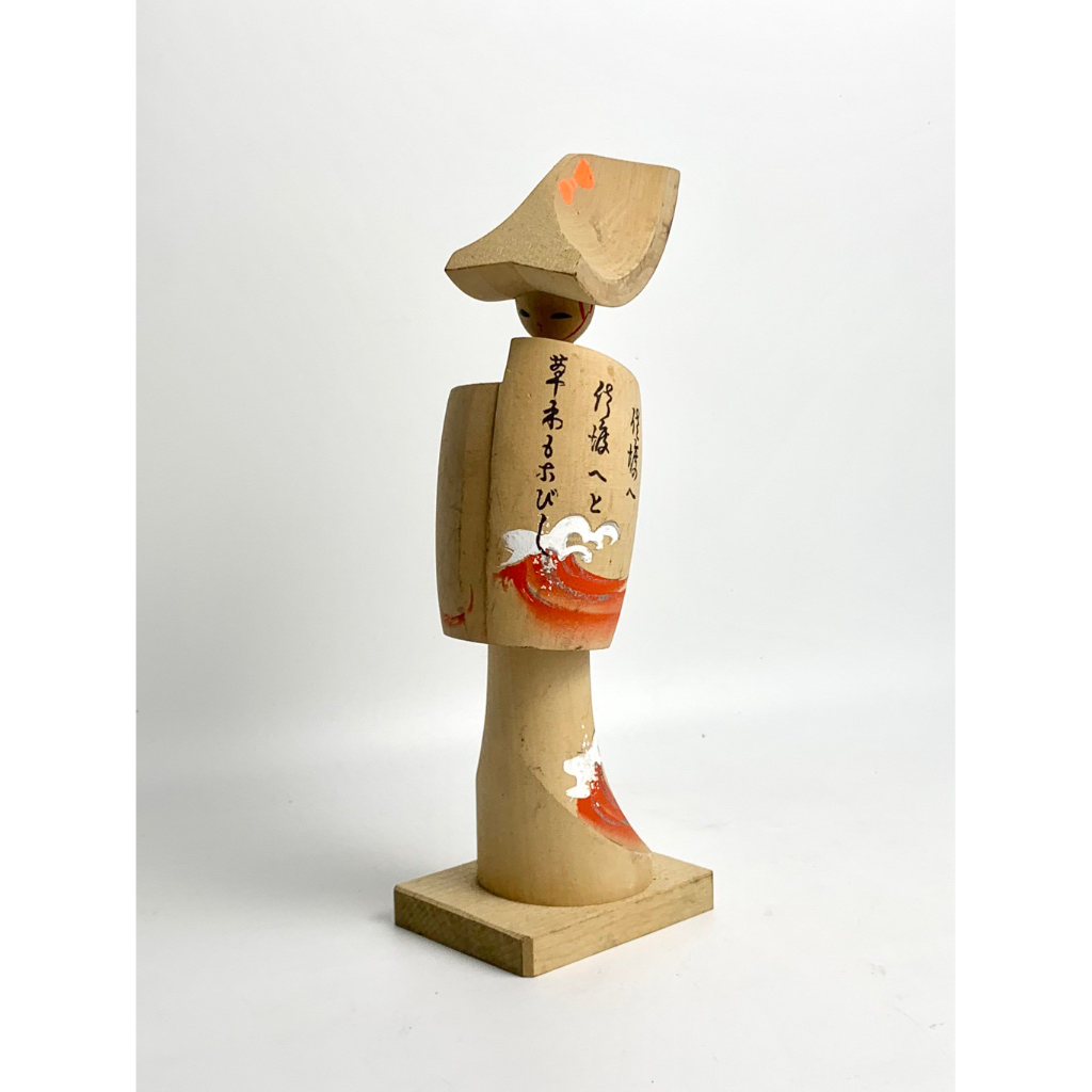 Búp bê gỗ Kokeshi Nhật Bản
