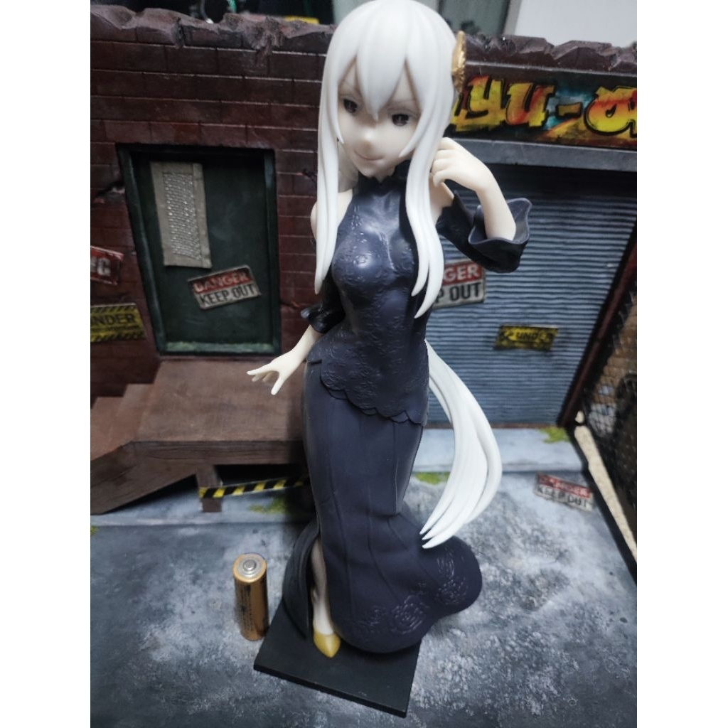 mô hình Echidna trong re: zero