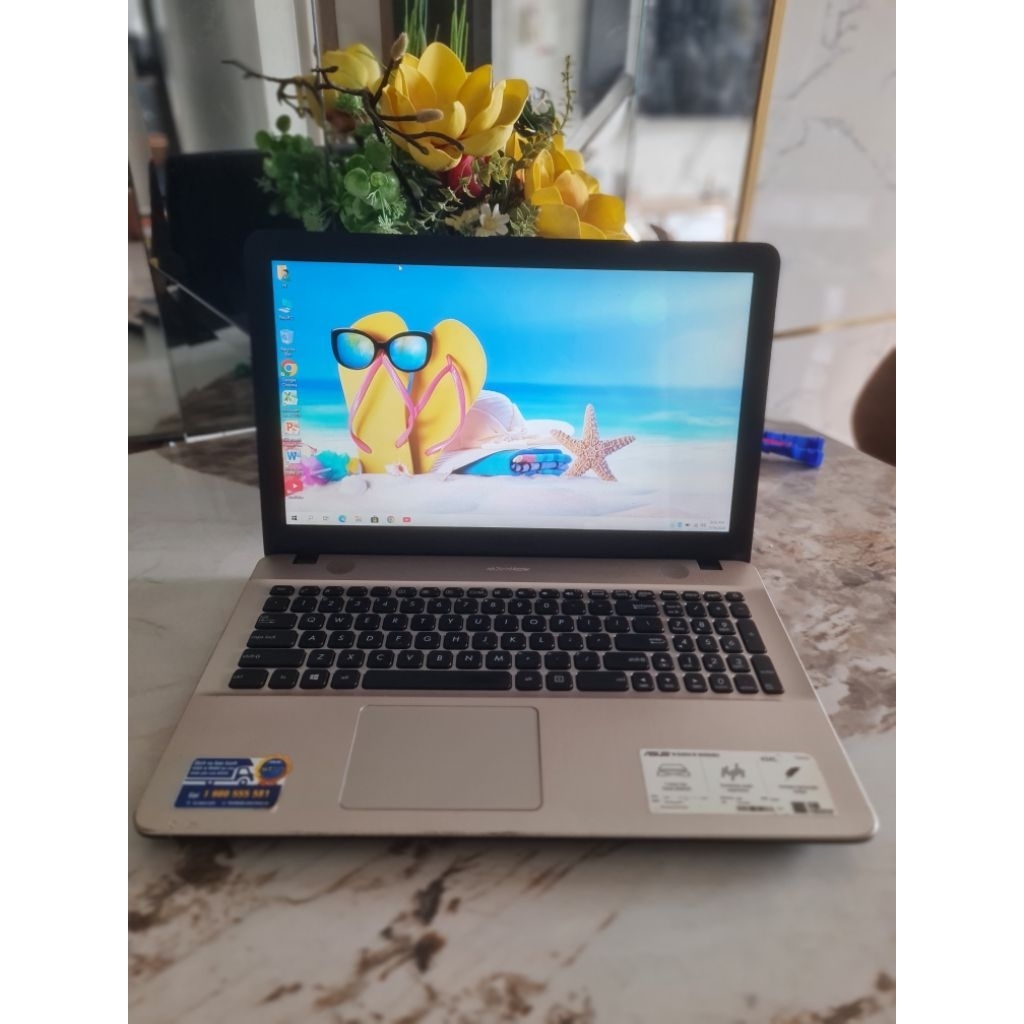 laptop học sinh . saus , N3350, ram 4g. ổ hdd 320g. màn to 15.6inh . pin dùng gần 2 giờ, máy đẹp