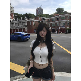 Áo Croptop Nữ Thiết Kế Basic Chất Gân Tăm Ôm Body Co Giãn Thoáng Mát Nhiều Mẫu CinZy SG