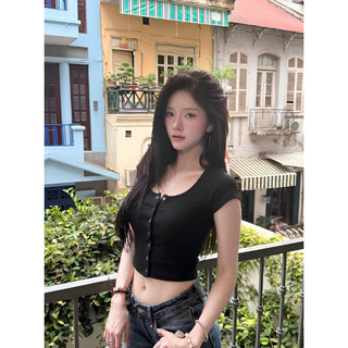 Áo Croptop Nữ Thiết Kế Basic Chất Gân Tăm Ôm Body Co Giãn Thoáng Mát Nhiều Mẫu CinZy SG