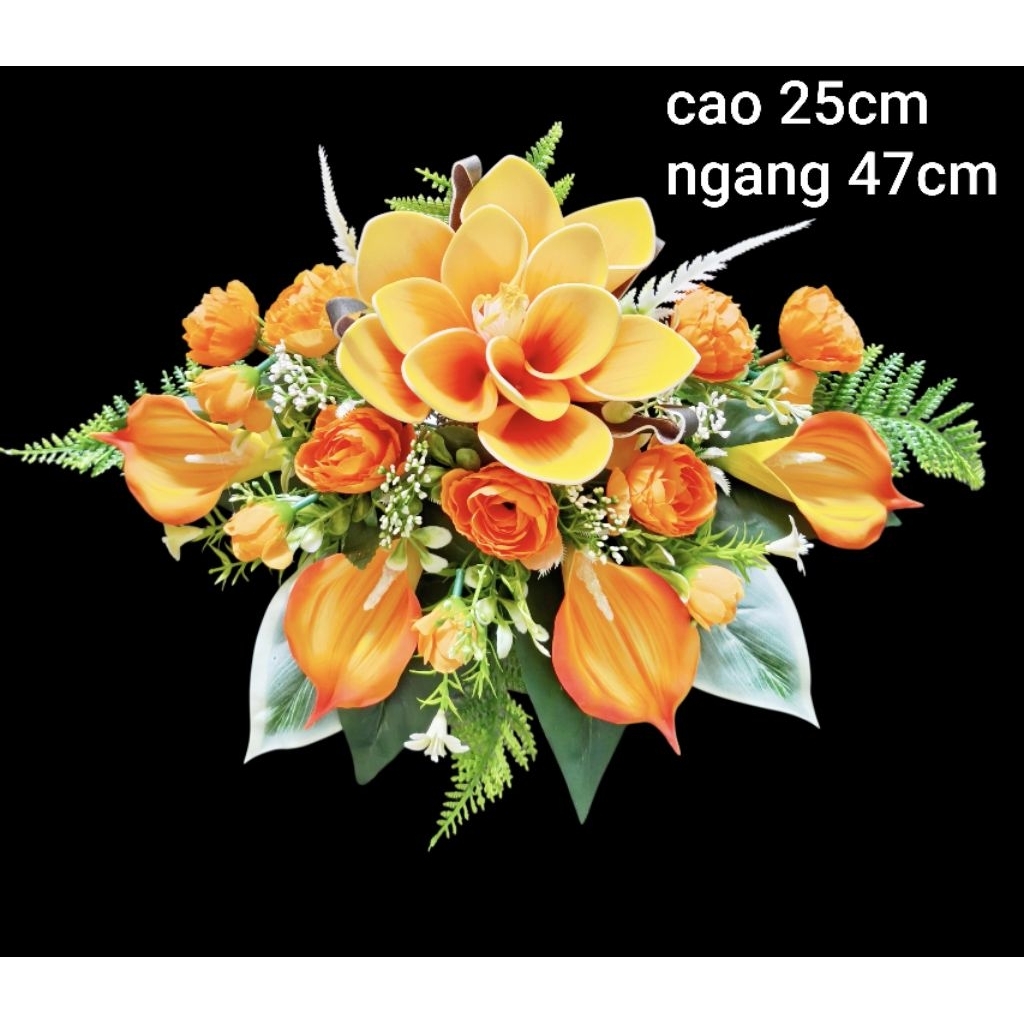 bình hoa lụa để bàn thờ chúa. bàn thờ gia tiên