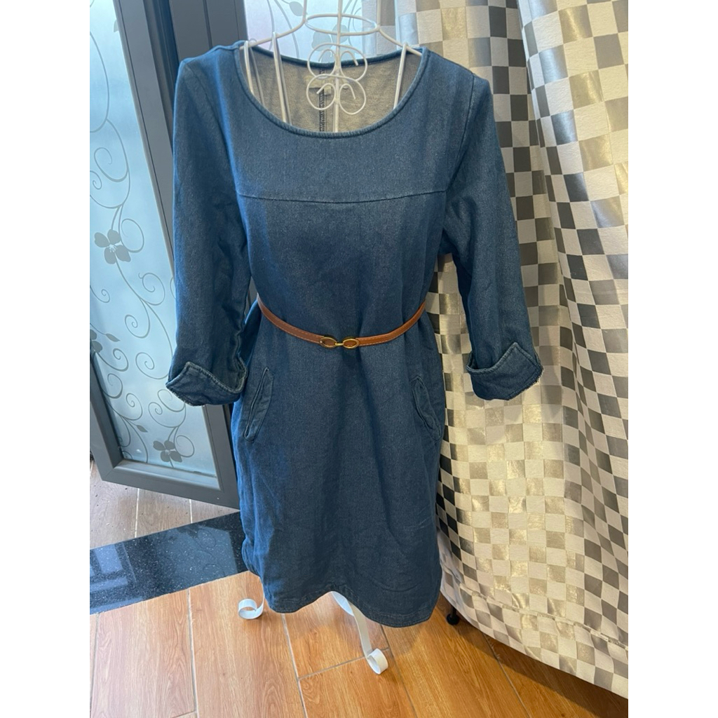Đầm jean hiệu Grove size L