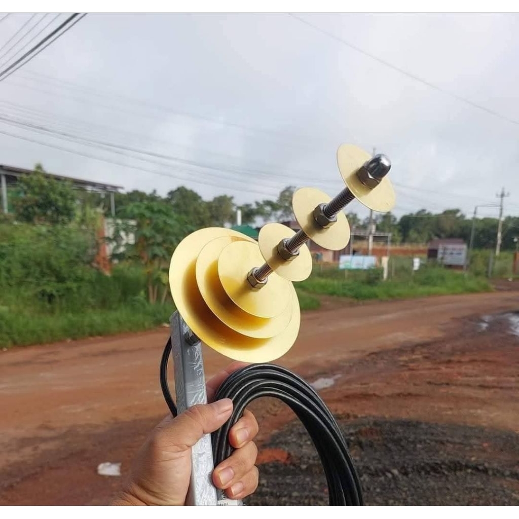 anten thu sóng 4G loại cực khỏe. chuyên dùng cho vùng sóng yếu 4G kém
